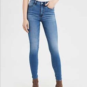 American Eagle Super Hi-Rise Jegging